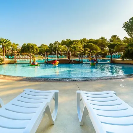 Mobile 5-pers Lei Suves-cotes D'azur-including Airco Roquebrune-sur-Argens