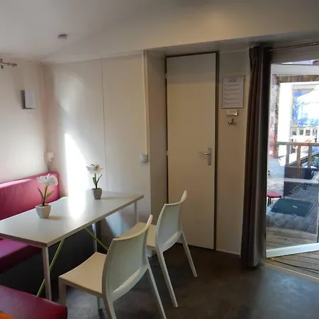 Mobile 5-pers Lei Suves-cotes D'azur-including Airco Campsite Roquebrune-sur-Argens